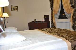 Гостиница Бугарь Отель Ессентуки Двухместный номер «Комфорт» с 1 кроватью или 2 отдельными кроватями-5